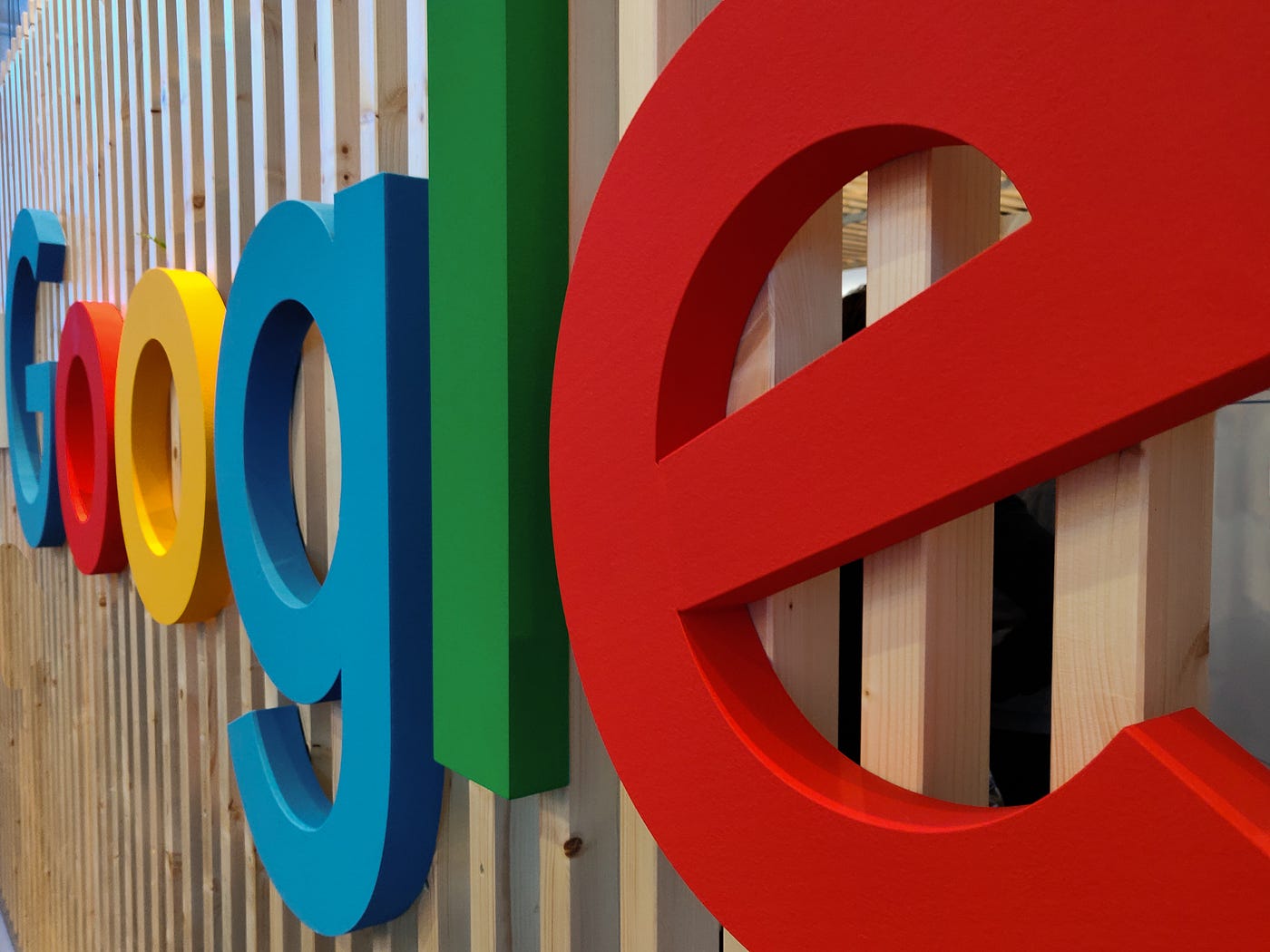 The Mystery Behind google.comoog